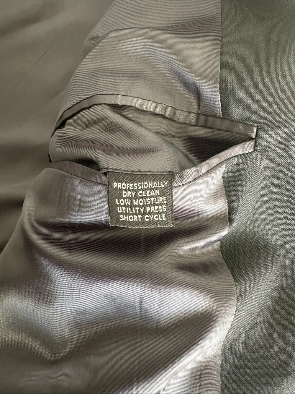 Jos. A. Bank Black 100% Wool Suit Jacket 43R 2-Button Notch Lapel Single Vent